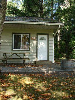 Hotel Cabins And Campground At Cultus Lake Park Chilliwack Exterior foto