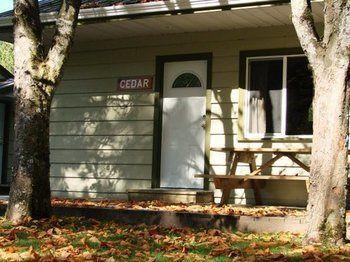 Hotel Cabins And Campground At Cultus Lake Park Chilliwack Exterior foto